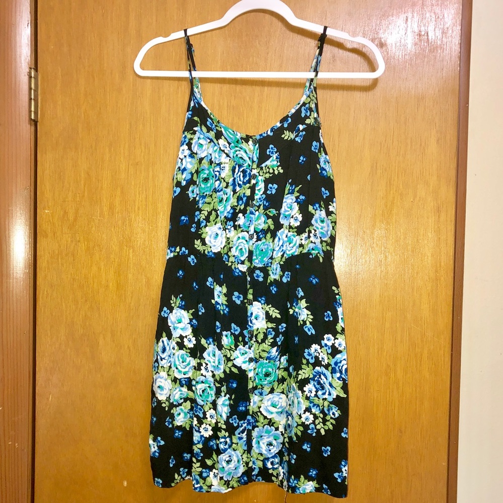 ‘kirra’ navy, floral dress w/ fitted waist (small)